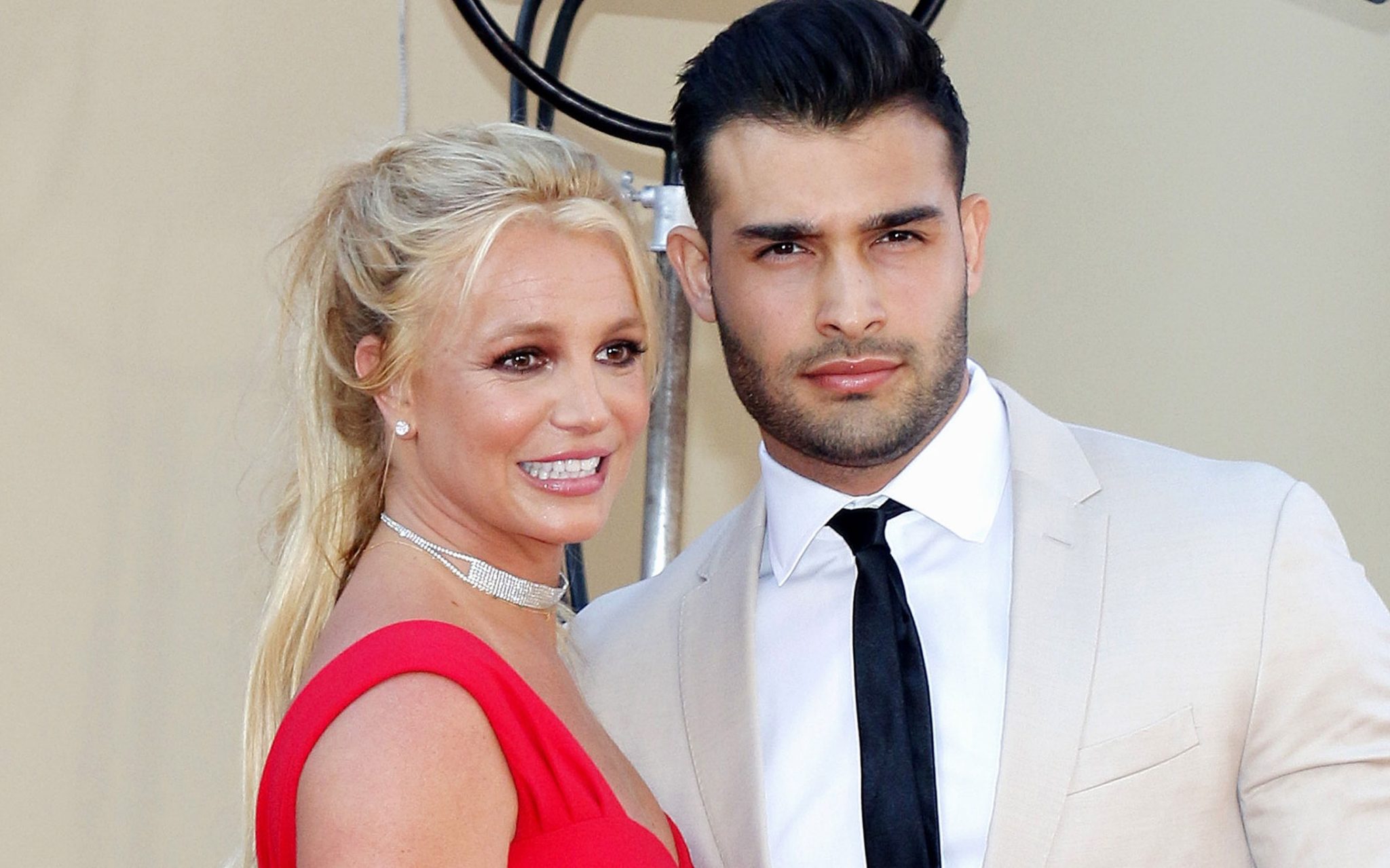 Britney Spears Sparks Concern With Nude Instagram Post Amid Series of