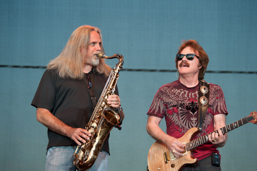 Doobie Brothers to Rock Jones Beach Theater on August 10th as Part of 2025 Tour