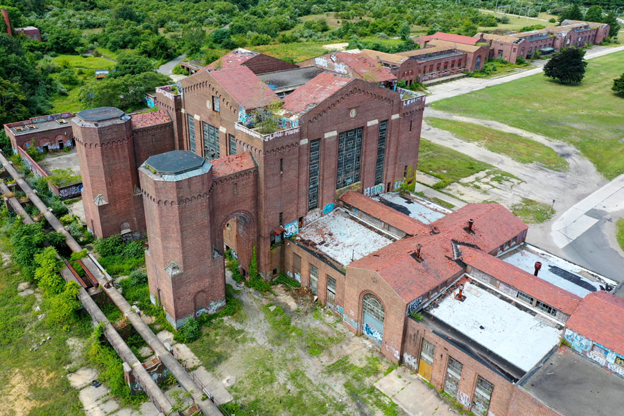 Abandoned buildings at the former Pilgrim Psychiatric Center in Brentwood, New York. Prosecutors say MS-13 members brought their teenage victim here during a violent 2024 attack. File photo: Felix Lipov, licensed