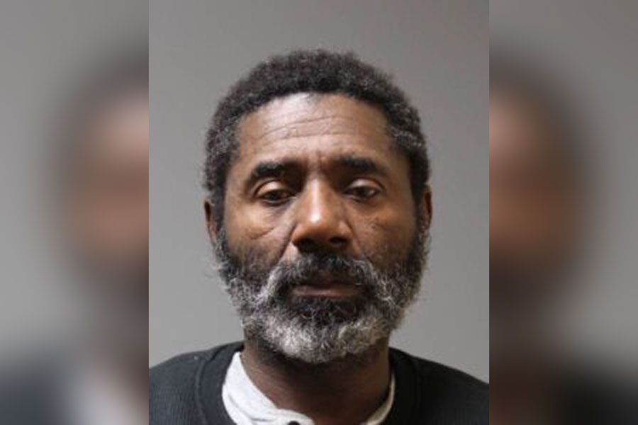 Mugshot of Willie Hart, a 61-year-old man with short hair and a graying beard, who was convicted of murdering his girlfriend in Patchogue, New York.